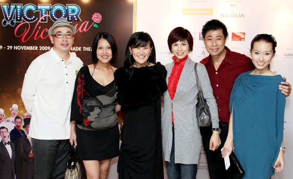 Aileen Tan, Loretta Chen, Pan Ling Ling, Huang Shinan, Yvonne Lim at the premiere of  Photo